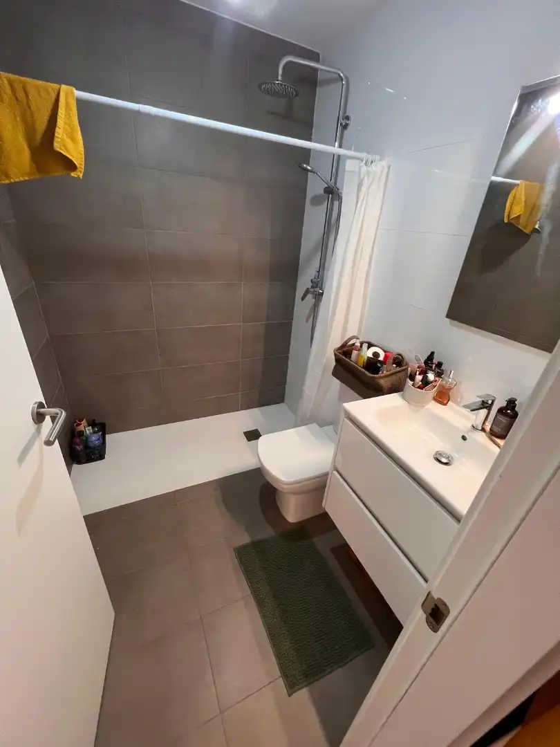 Baño de Piso en venta en Olot con Calefacción y Parquet