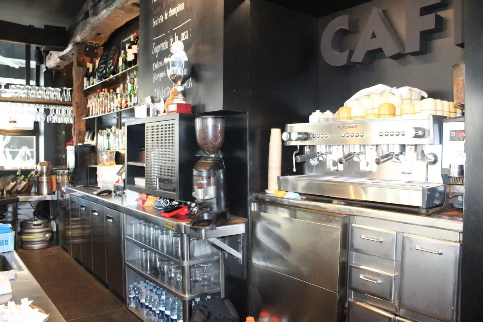 Local en venda en Donostia - San Sebastián  amb Aire condicionat i Moblat