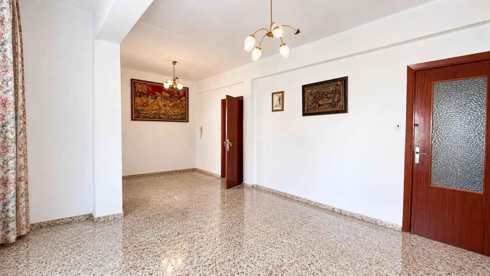 Wohnung zum Verkauf in Carlet mit Balkon