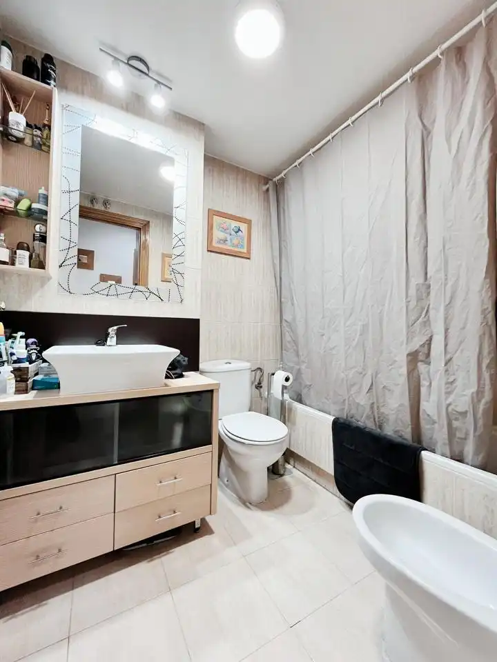 Baño de Piso en venta en Madrid con Aire acondicionado, Calefacción y Terraza