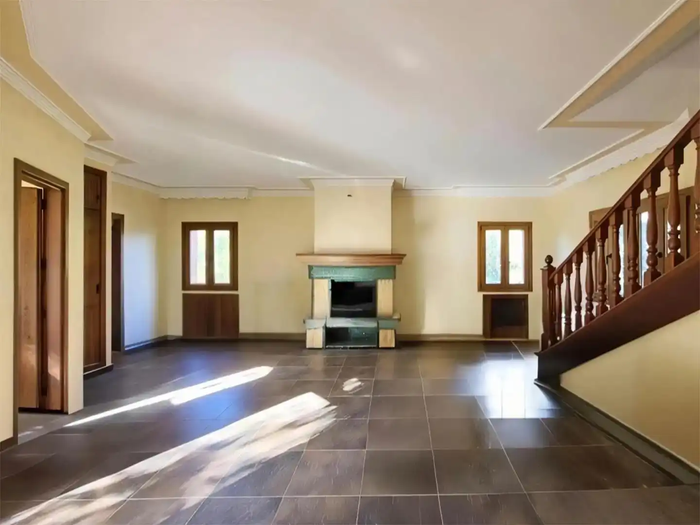 Sala d'estar de Finca rústica en venda en Estepona