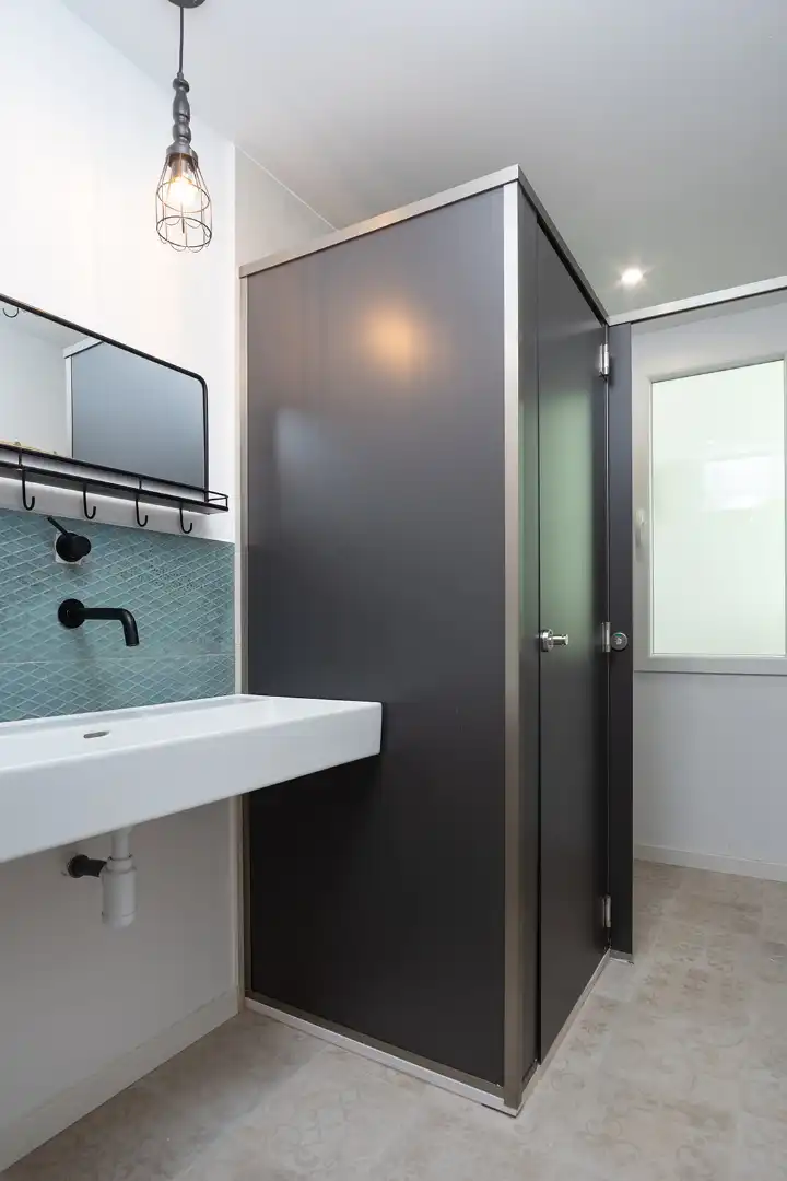 Bathroom of Flat for rent in Zaragoza  with Air Conditioner, Terrace and Furnished