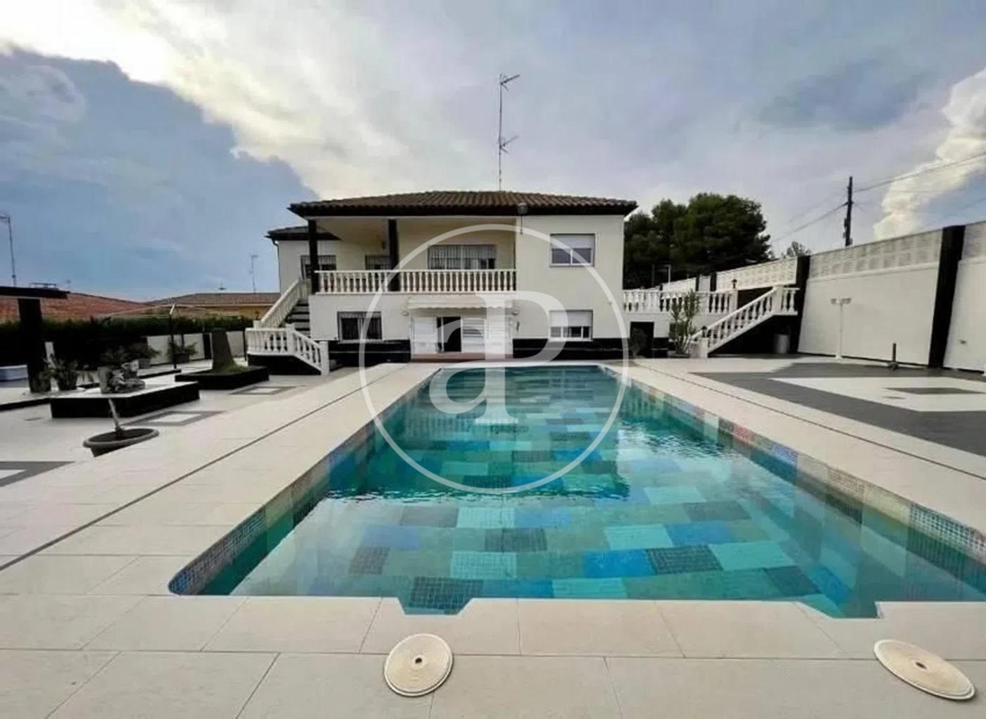 Exterior view of House or chalet for sale in Corbins  with Air Conditioner, Heating and Private garden