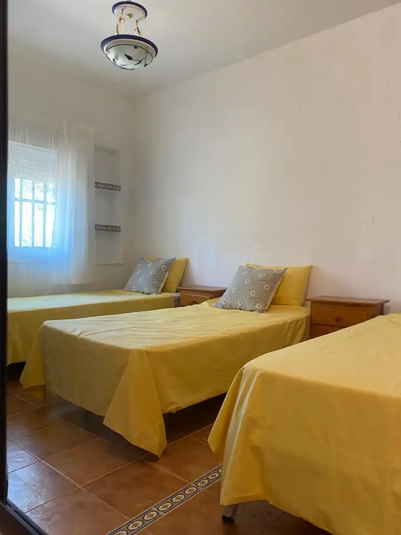 Dormitori de Casa o xalet en venda en Chiclana de la Frontera amb Jardí privat i Piscina