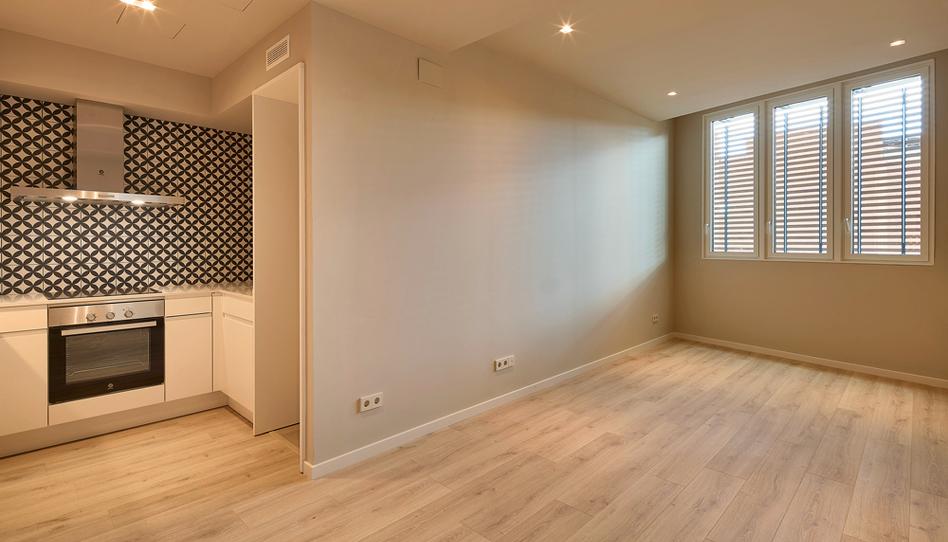 Foto 1 de Pis de lloguer a Carrer de València, 595, El Camp de l'Arpa del Clot, Barcelona