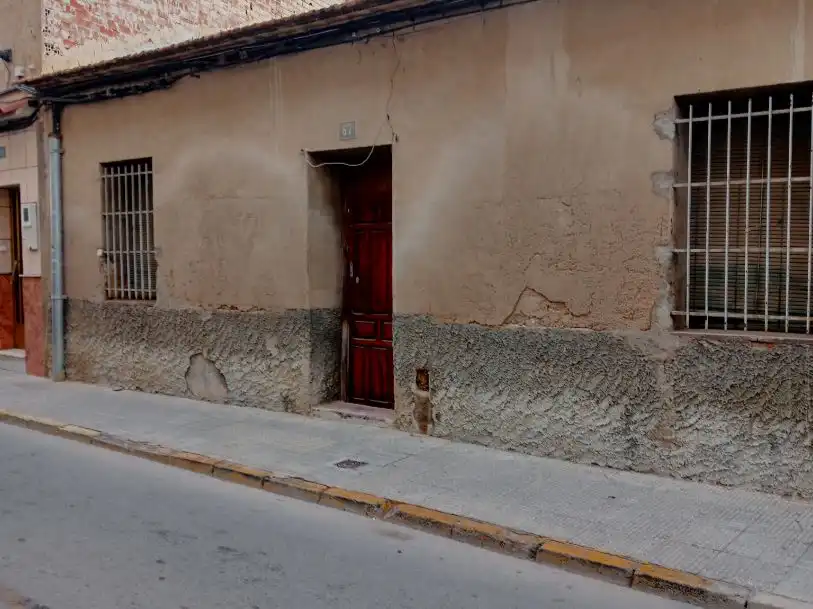 House for sale in Calle Francisco J Follana 67