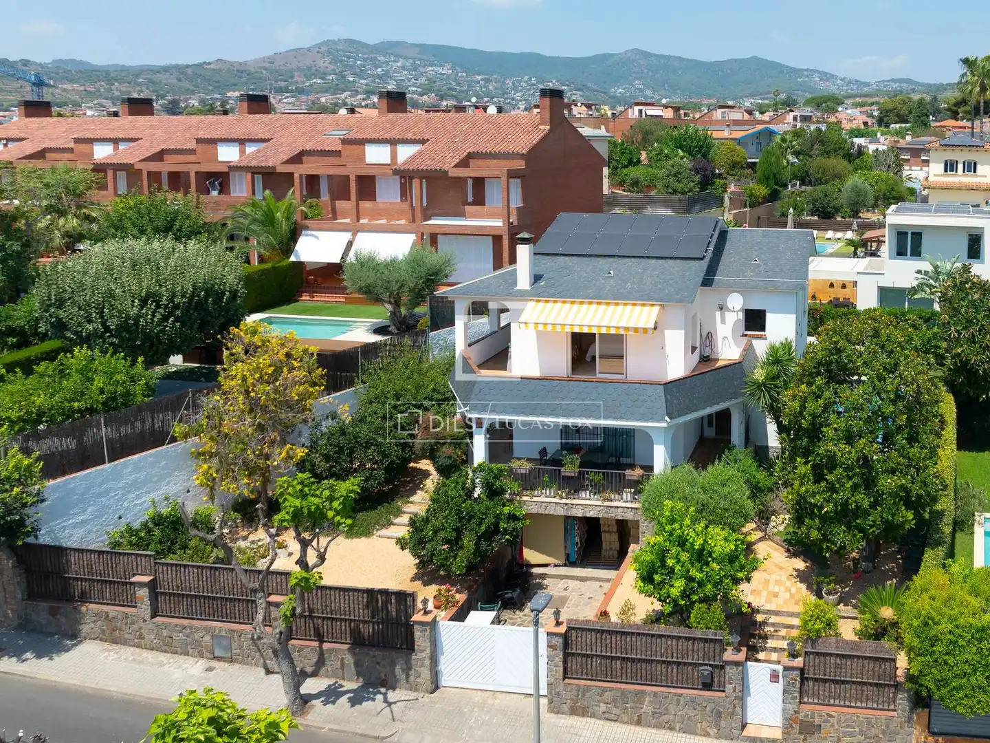 Jardí de Casa o xalet en venda en El Masnou amb Aire condicionat, Calefacció i Jardí privat