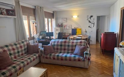 Sala d'estar de Pis en venda en Terrassa amb Aire condicionat, Calefacció i Parquet