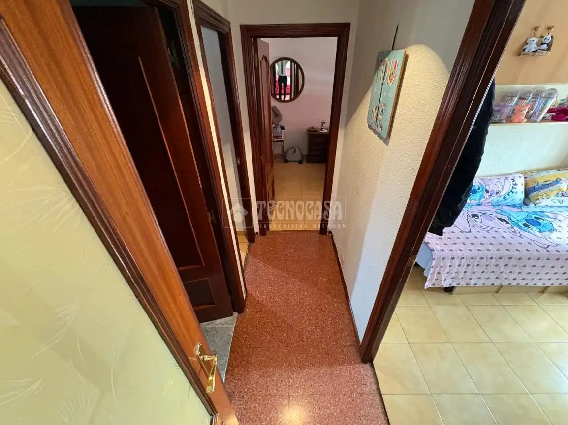 Flat for sale in Móstoles  with Air Conditioner