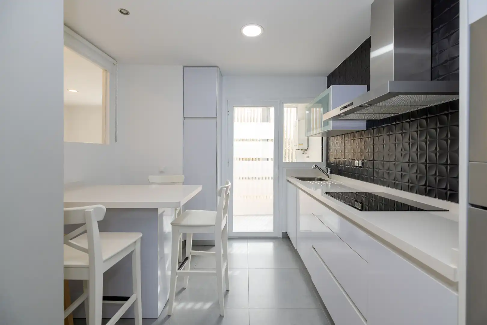 Küche von Wohnung zum Verkauf in Málaga mit Klimaanlage, Heizung und Terrasse