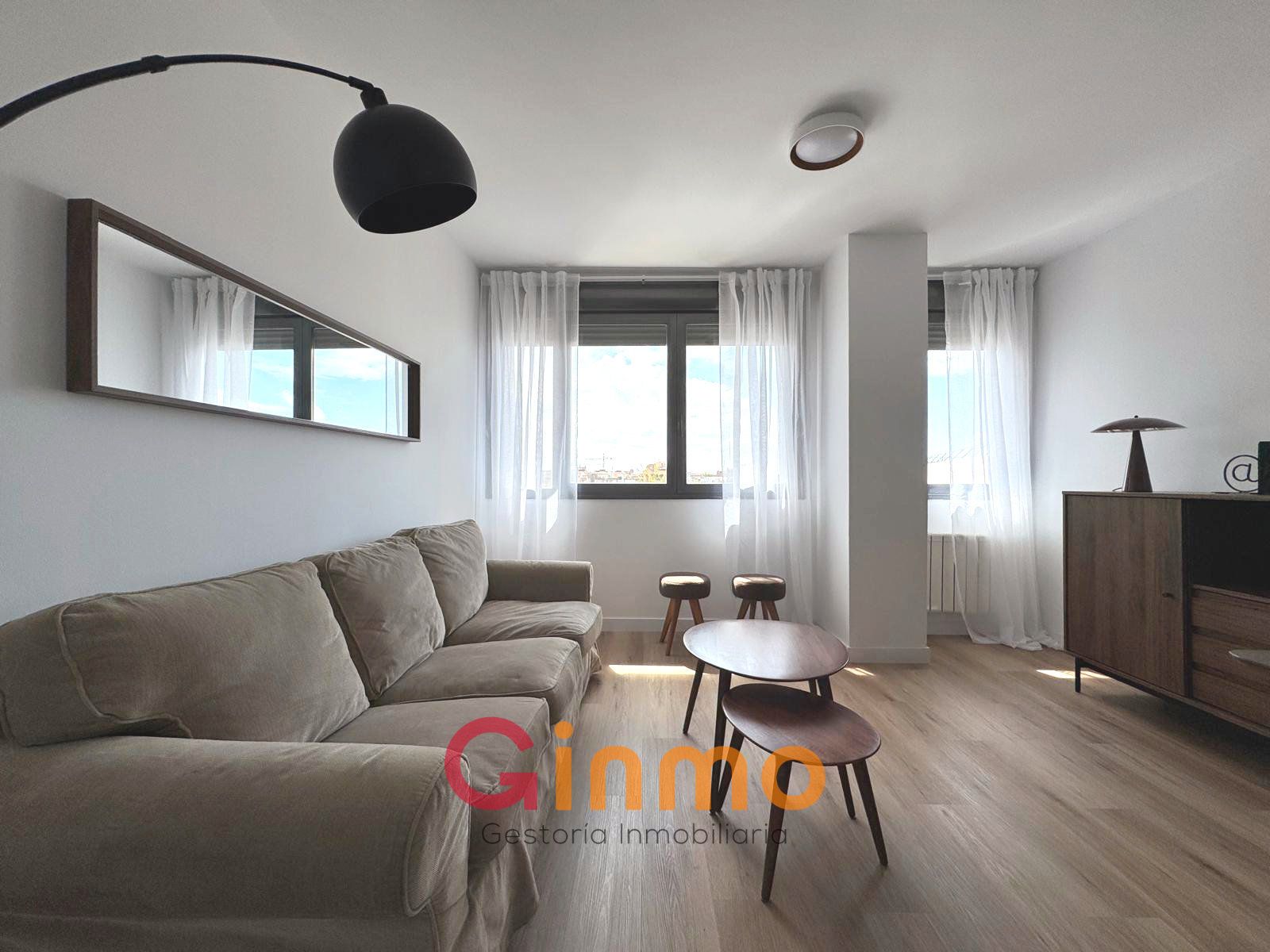 Living room of Duplex to rent in  Madrid Capital  with Air Conditioner, Heating and Furnished