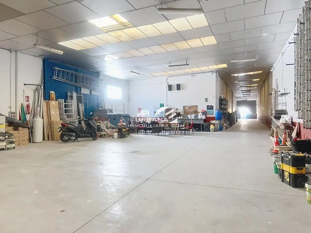 Industrial building for sale in Calle la Viñuela, imagen 3