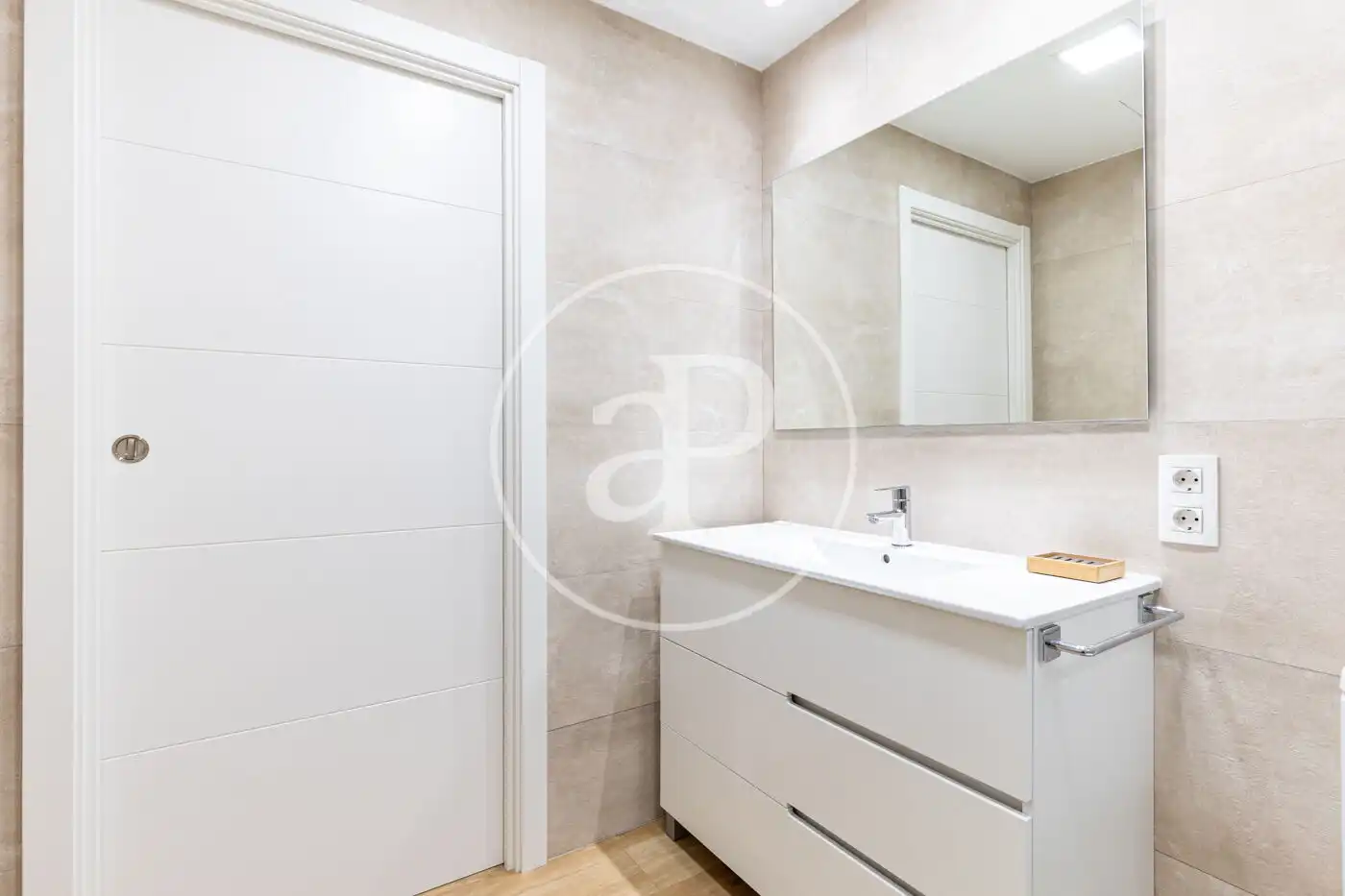 Badezimmer von Wohnung zur Miete in Rubí mit Klimaanlage, Heizung und Möbliert