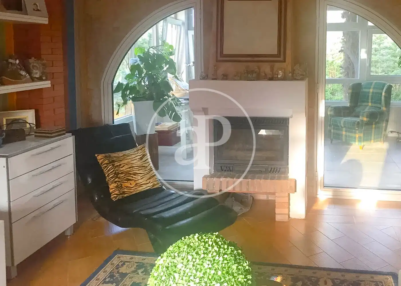 Living room of Houses for sale in Valdeolmos-Alalpardo, Madrid