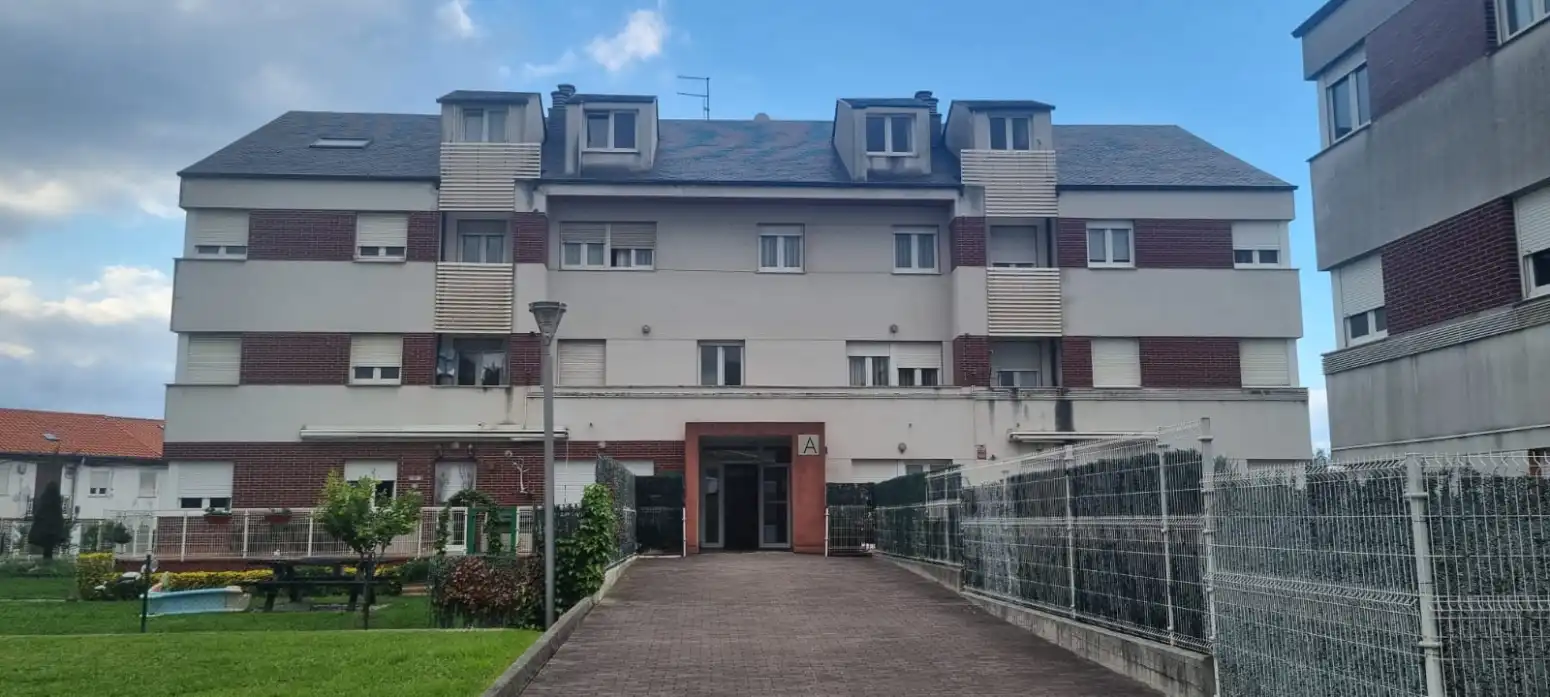 Piso en venta en Requejada - BARRIO REQUEJADA, 1, Polanco
