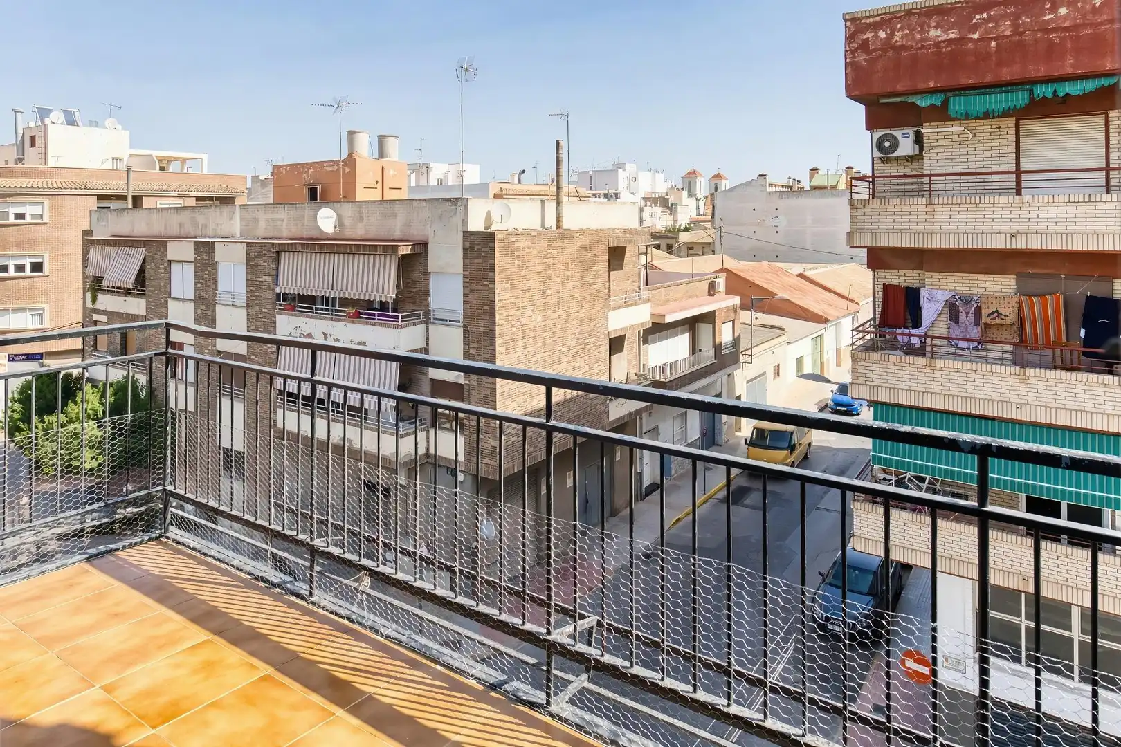 Vista exterior de Piso en venta en Almoradí con Aire acondicionado, Amueblado y Balcón