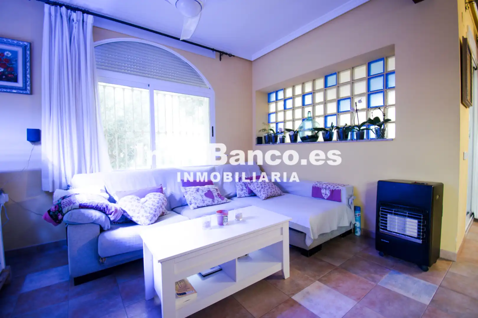 Sala d'estar de Casa o xalet en venda en Torrent amb Aire condicionat, Calefacció i Jardí privat