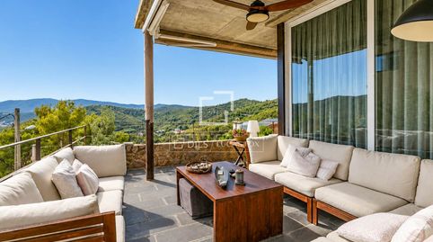 Espectacular villa de 4 habitaciones con piscina en Olivella