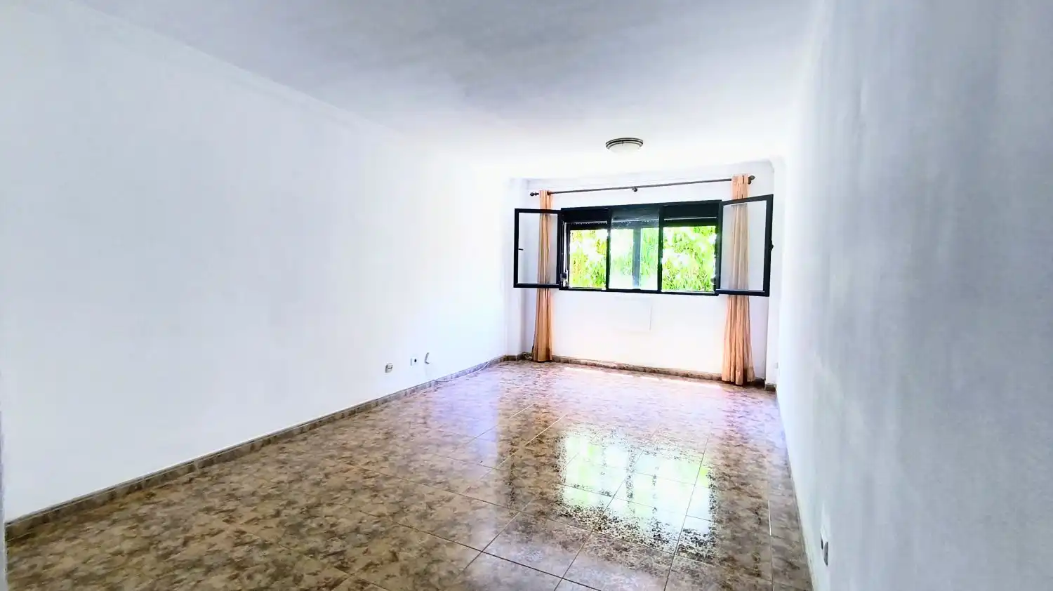 Sala de estar de Piso en venta en Las Palmas de Gran Canaria con Aire acondicionado, Calefacción y Trastero