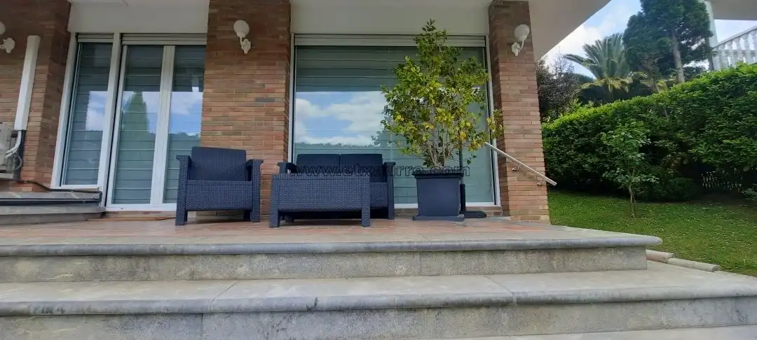 Terrassa de Casa o xalet en venda en Laudio / Llodio amb Calefacció, Jardí privat i Terrassa