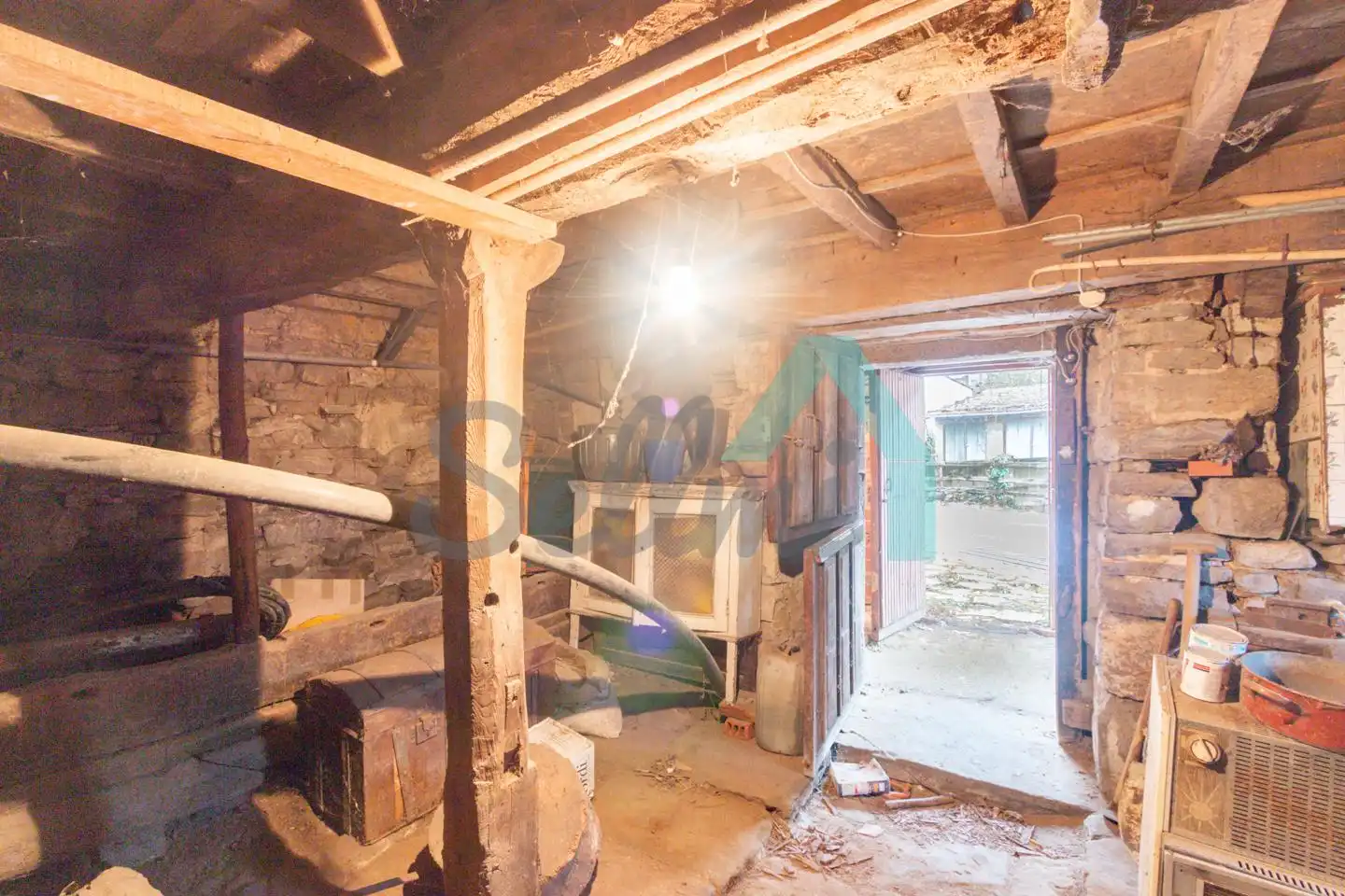 Casa adosada en venta en Quirós con Calefacción y Trastero