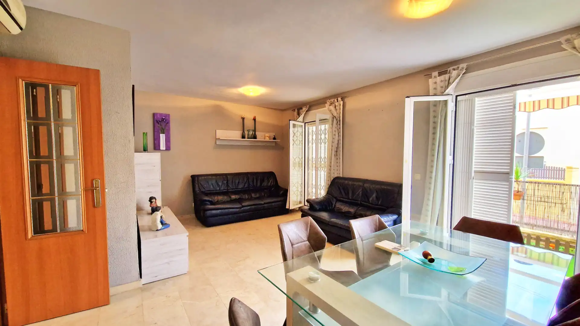 Living room of Houses for sale in Málaga  with Air Conditioner, Terrace and Furnished