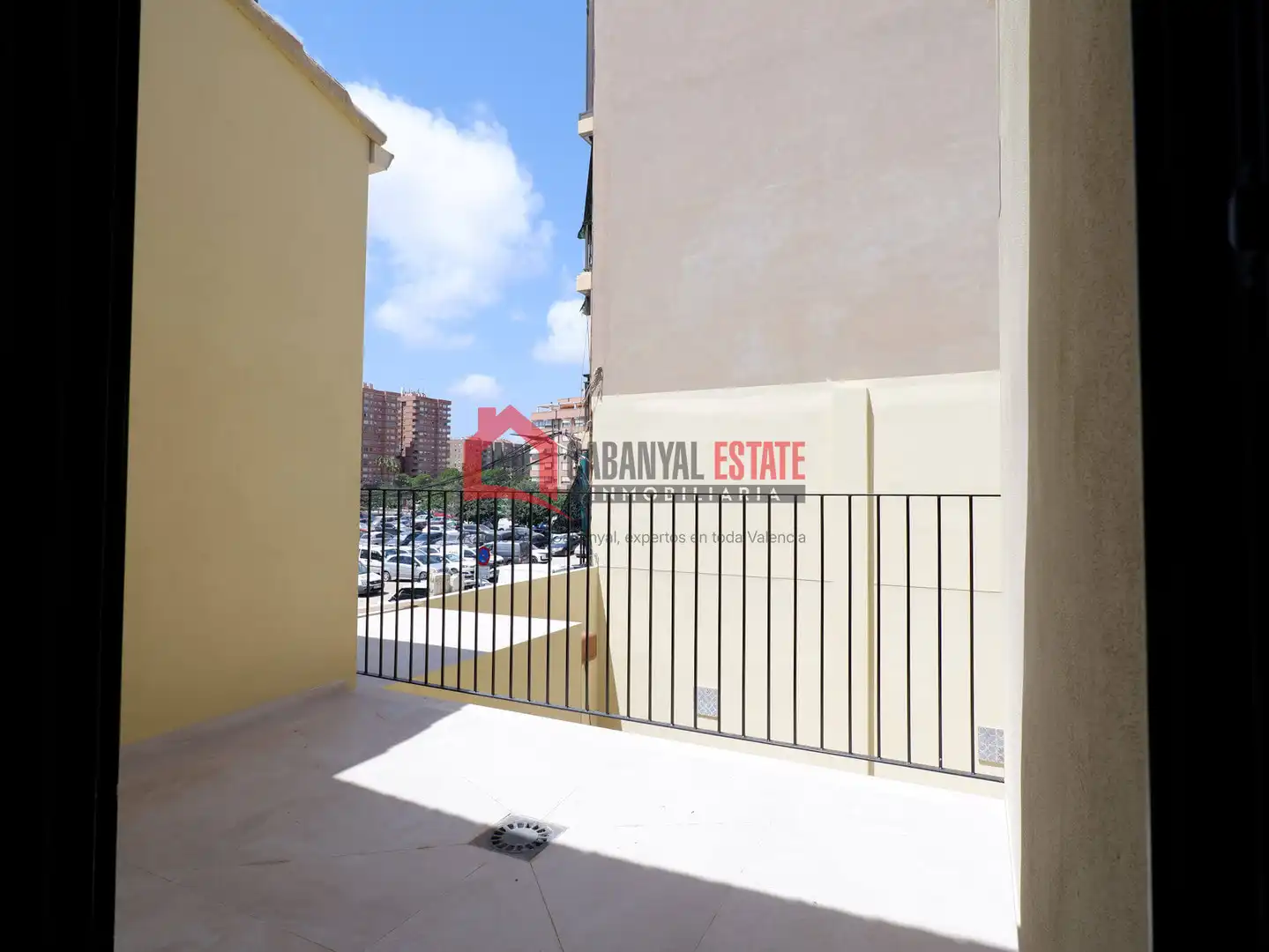 Vista exterior de Ático en venta en Valencia con Aire acondicionado, Trastero y Balcón