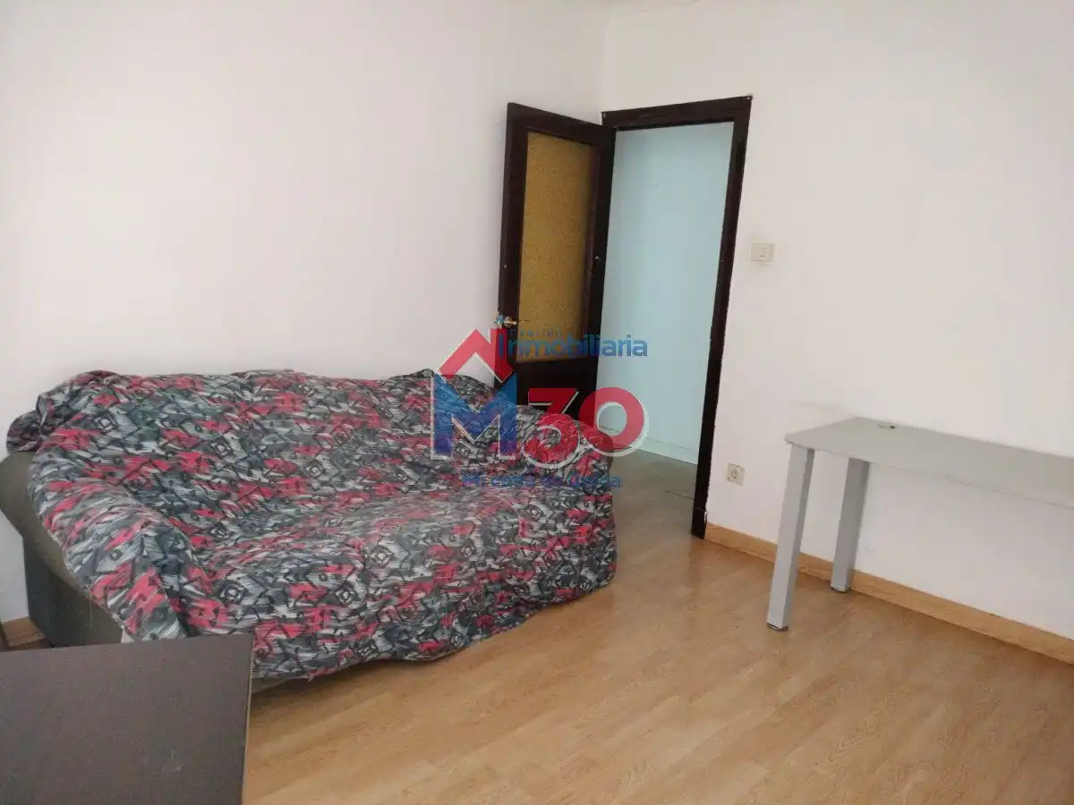 Schlafzimmer von Wohnung zum Verkauf in Miranda de Ebro mit Abstellraum