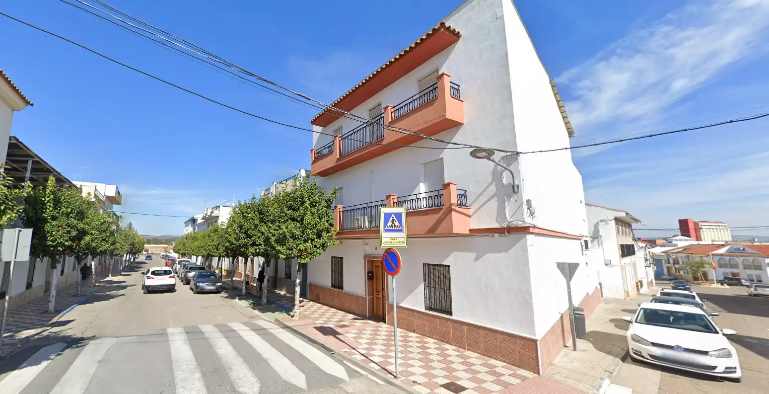Vista exterior de Piso en venta en El Carpio