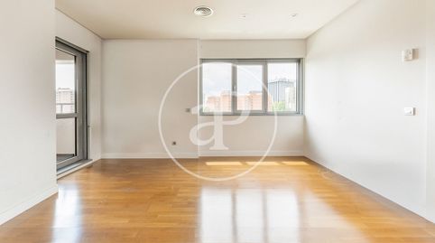 Photo 5 of Flat for rent in C. de Dulce Chacón, Virgen del Cortijo - Manoteras, Madrid Capital