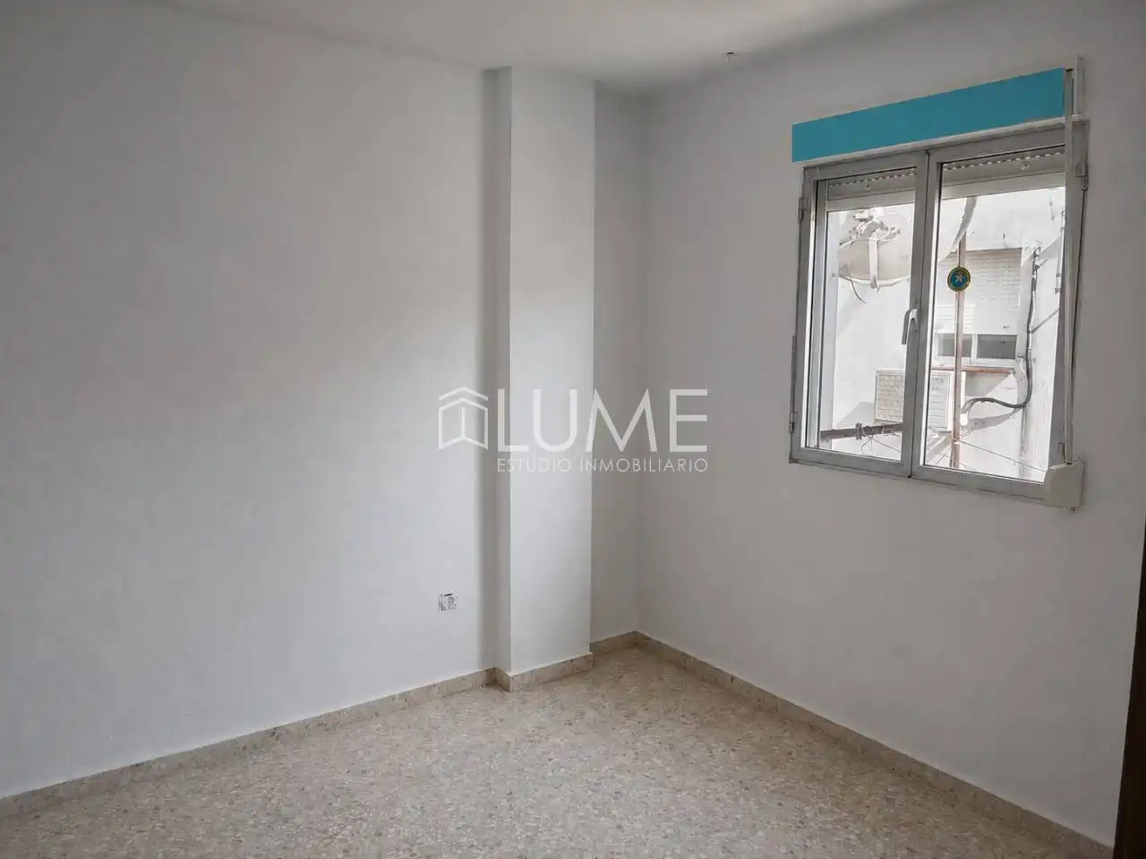 Houses for sale in Sevilla  with Air Conditioner and Community pool