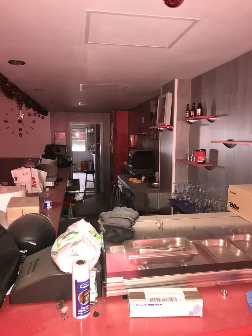 Local en venda en Plasencia amb Calefacció