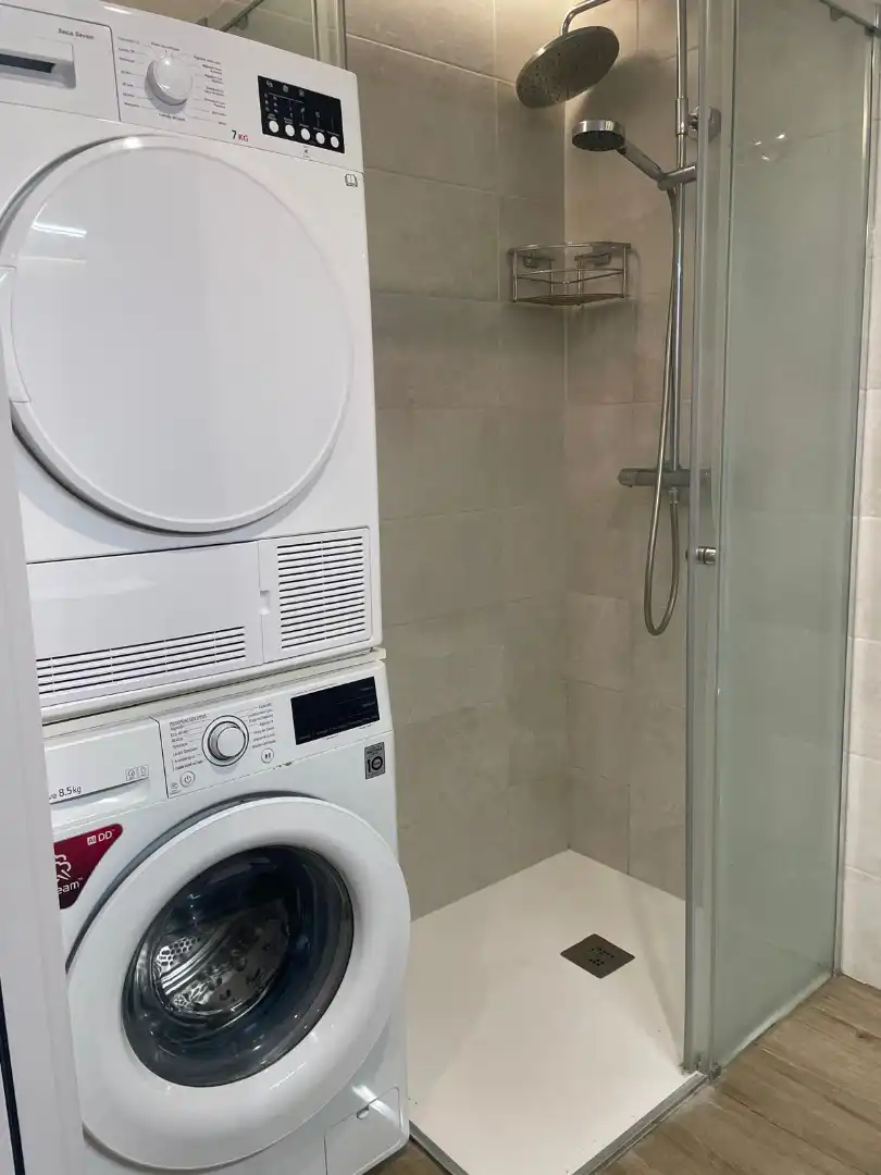 Badezimmer von Wohnung zum Verkauf in Palamós mit Klimaanlage, Möbliert und Ofen
