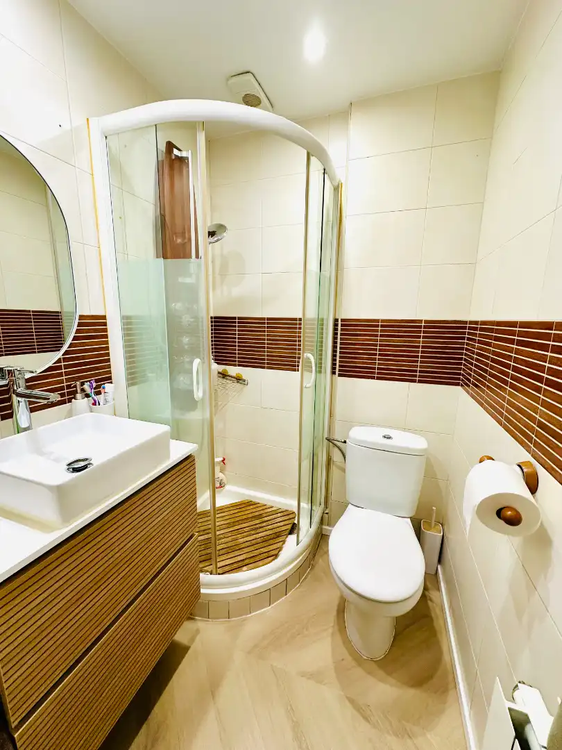 Baño de Casa adosada en venta en Parla con Aire acondicionado, Calefacción y Jardín privado