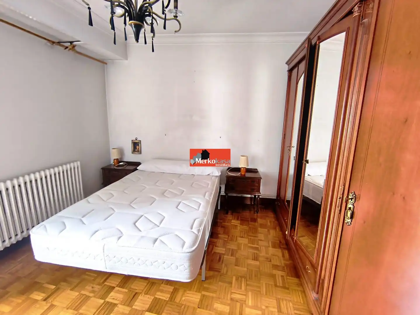 Schlafzimmer von Wohnung zur Miete in Lugo mit Heizung und Möbliert