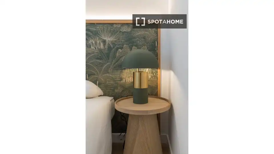 Room in Los Rosales