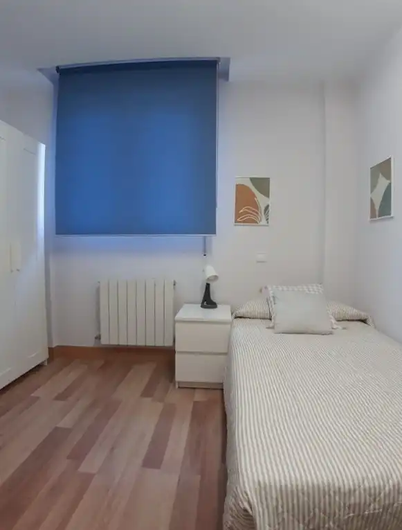 Habitación de Piso de alquiler en Bilbao  con Calefacción, Parquet y Amueblado