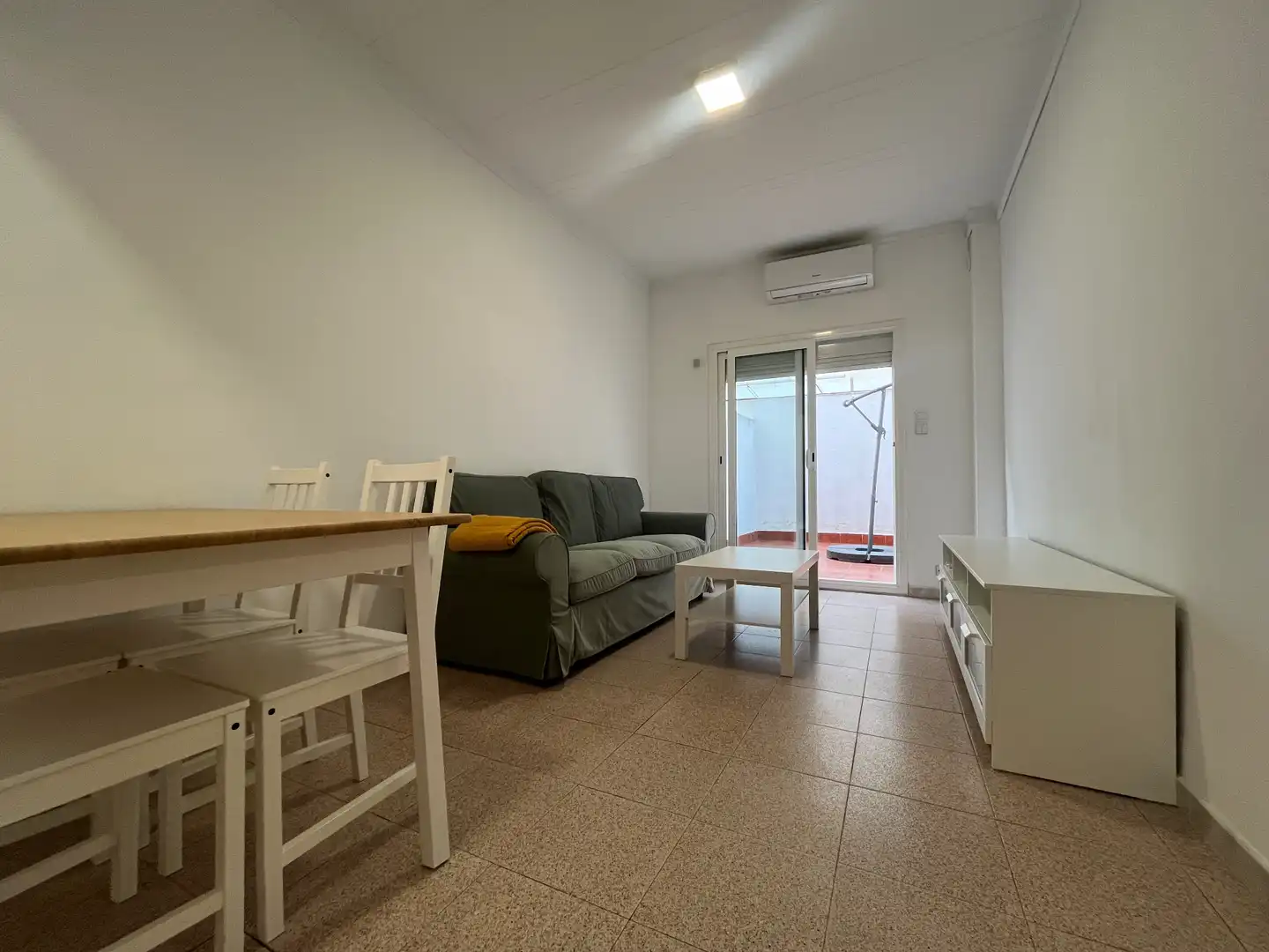 Sala de estar de Planta baja de alquiler en Cerdanyola del Vallès con Calefacción, Terraza y Trastero