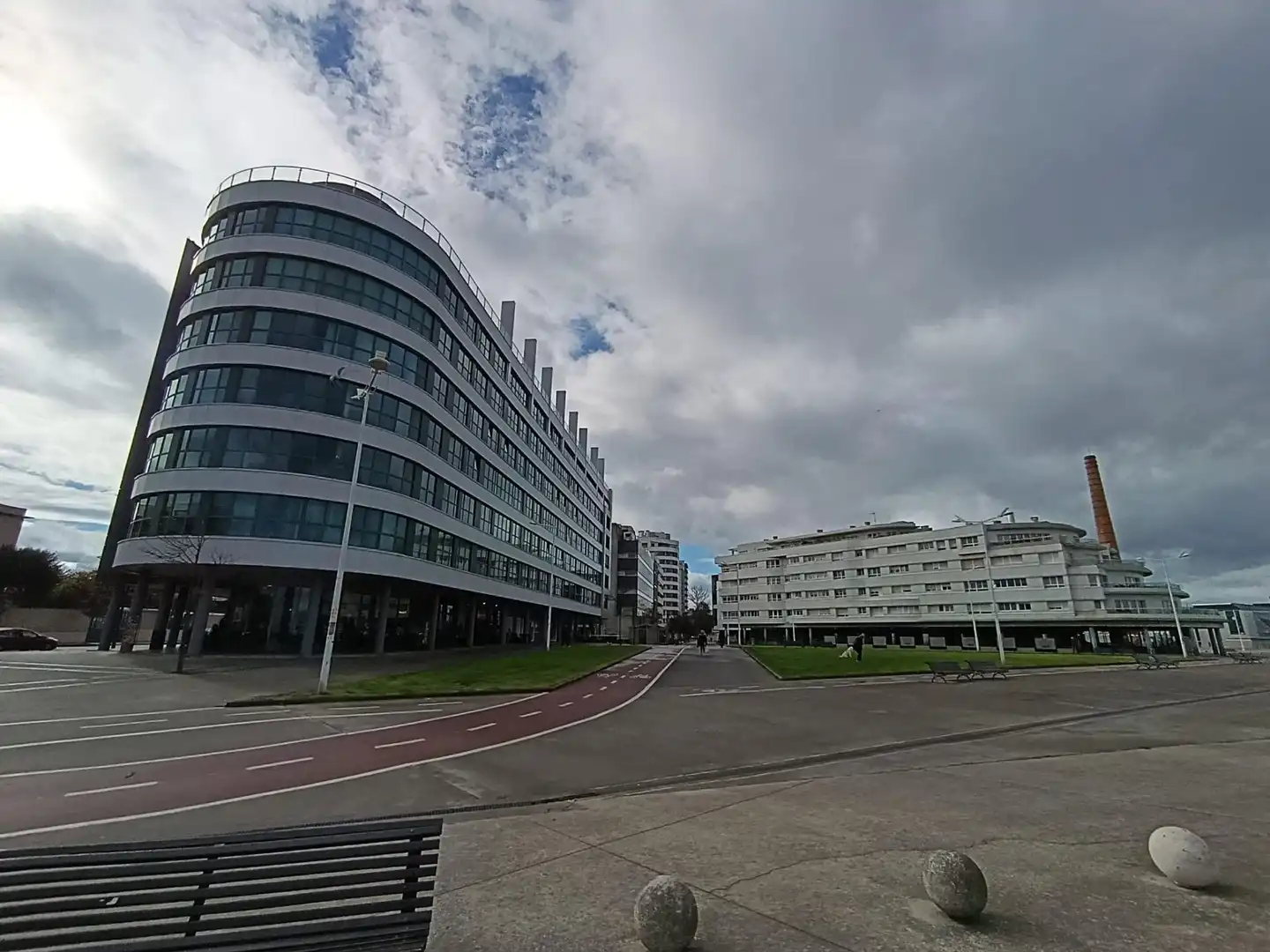 Vista exterior de Pis en venda en Gijón  amb Calefacció