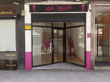 Locale commerciale in affitto a Rúa Barcelona