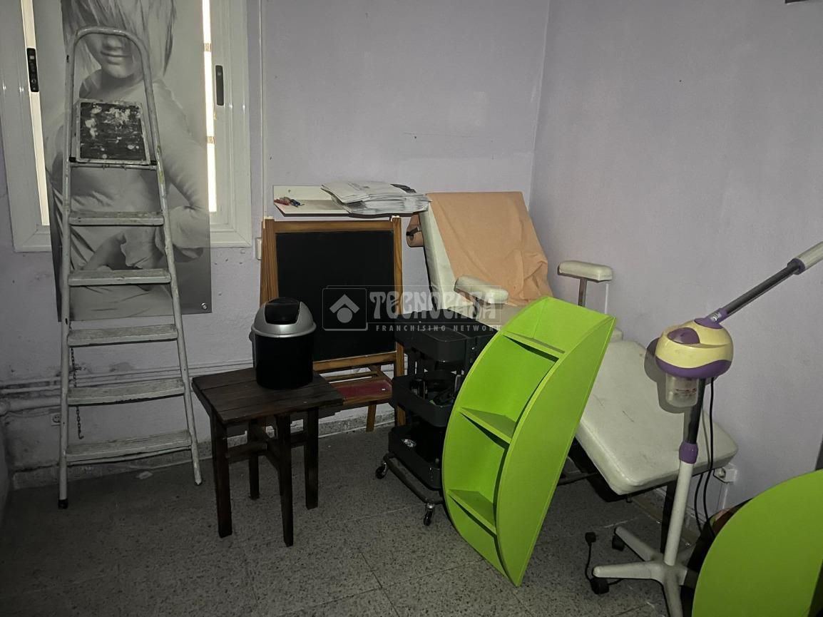 Local en venda a Carrer de Lepanto, Lloreda