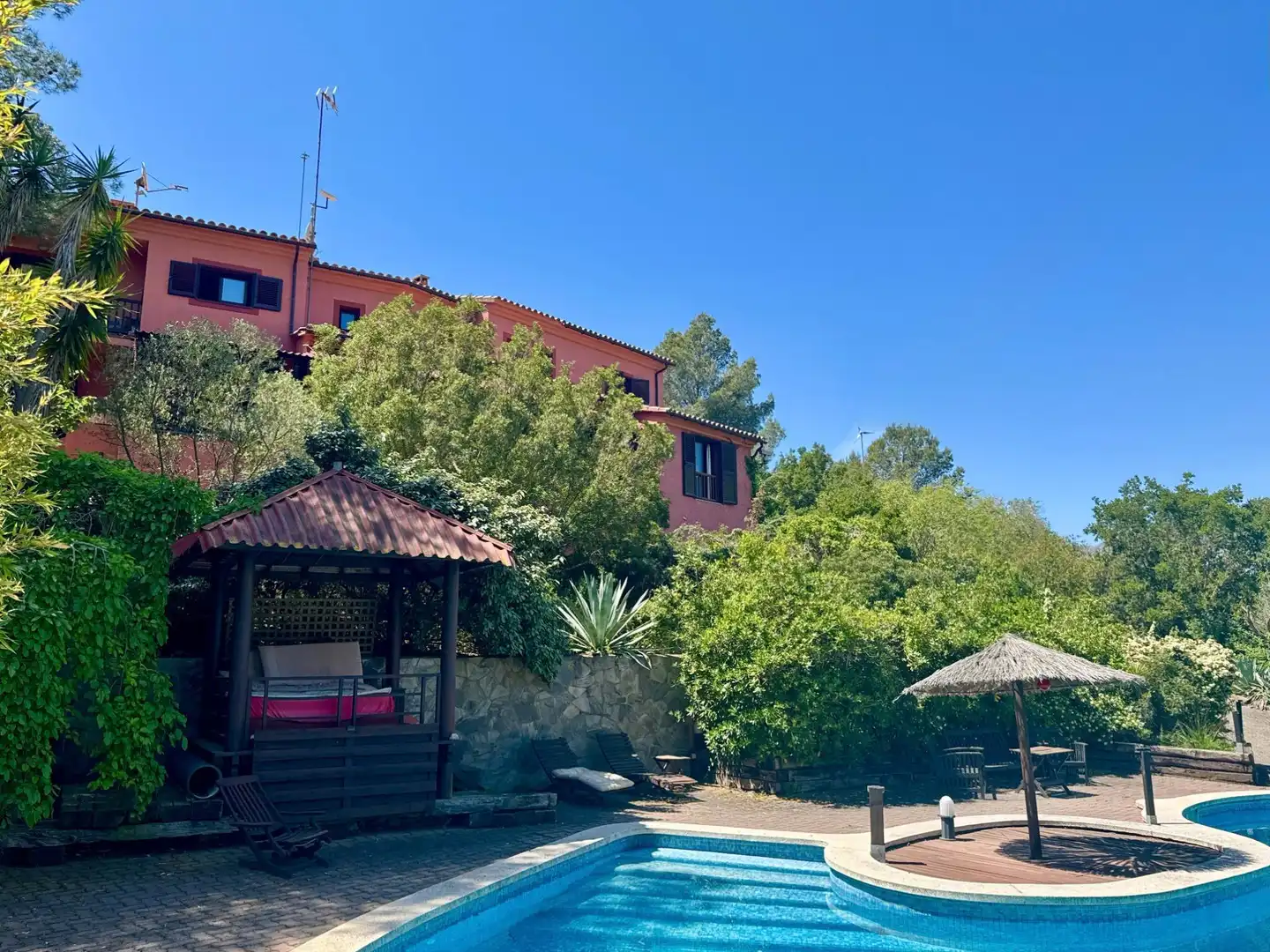 Vista exterior de Casa o xalet en venda en Olivella amb Calefacció, Jardí privat i Terrassa