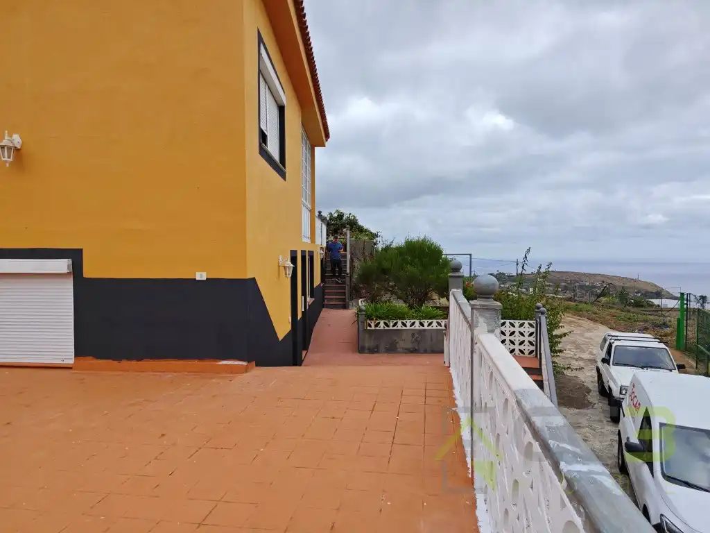Vista exterior de Casa o chalet en venta en Breña Alta