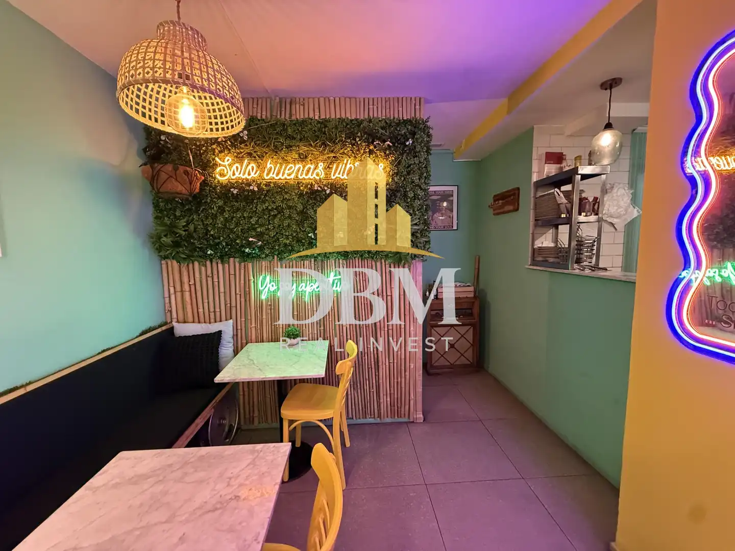 Business premises for transfer in Sant Martí, imagen 10