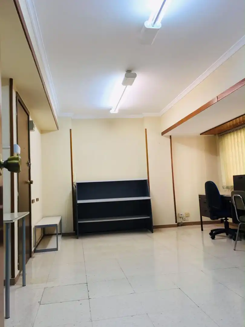 Oficina en venda a La Merced