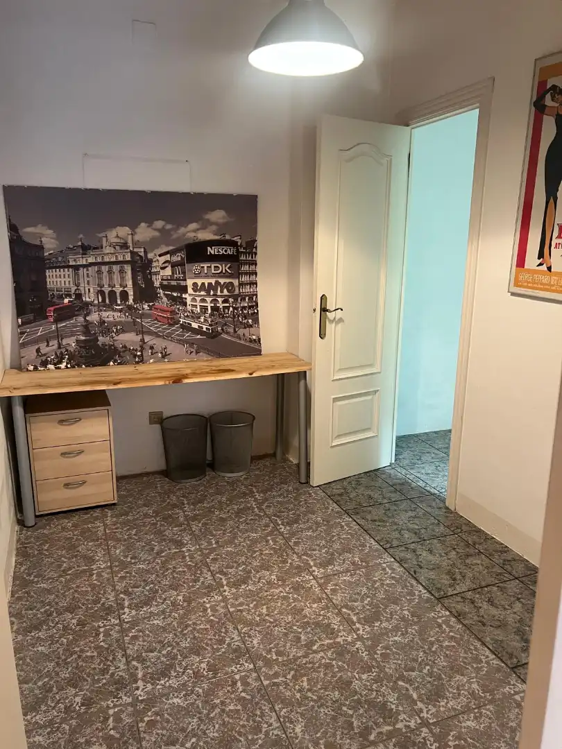 Local comercial de lloguer a Estació del Nord, imagen 4