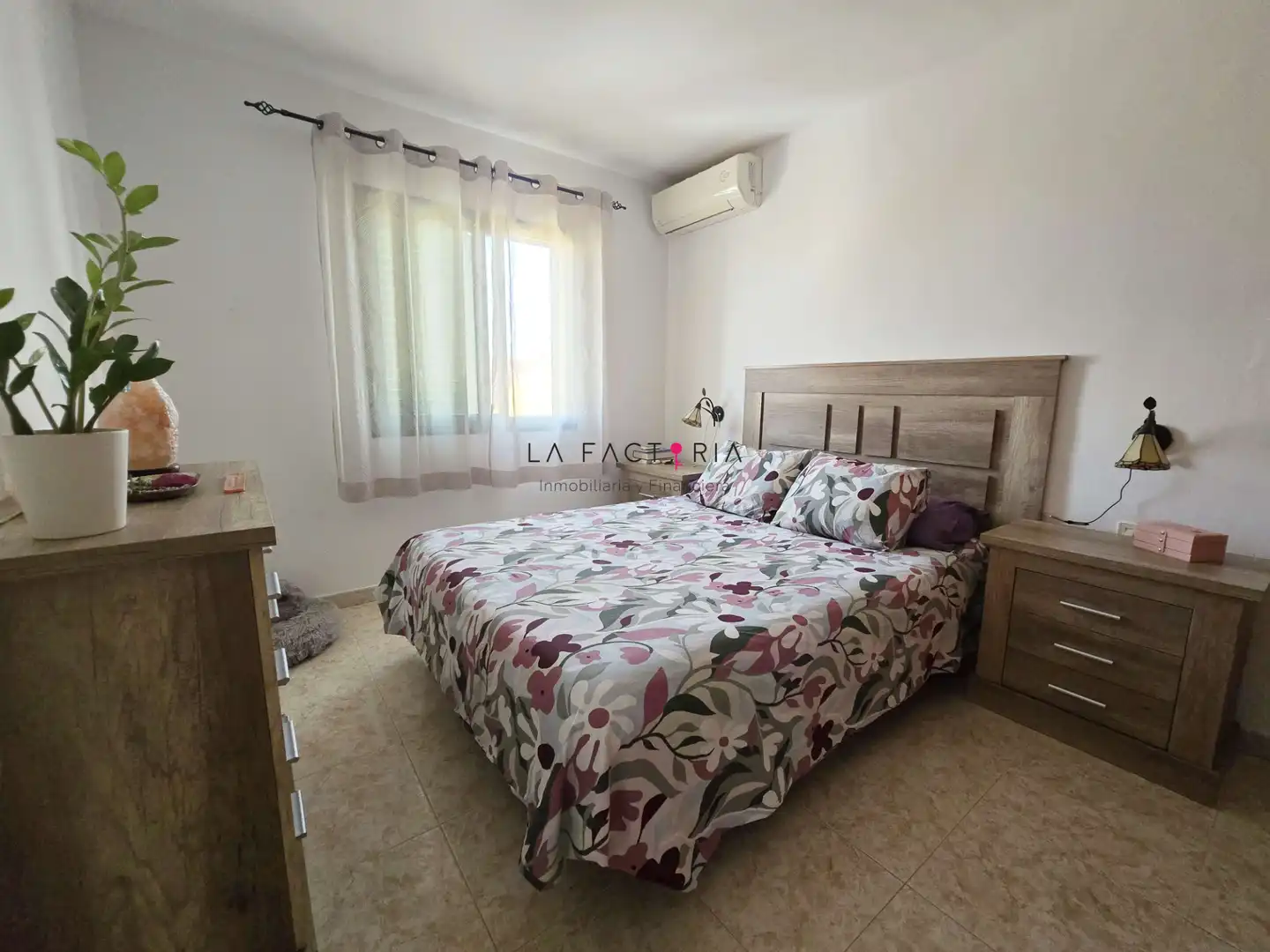 Dormitori de Casa adosada en venda en San Miguel de Abona amb Aire condicionat, Jardí privat i Terrassa