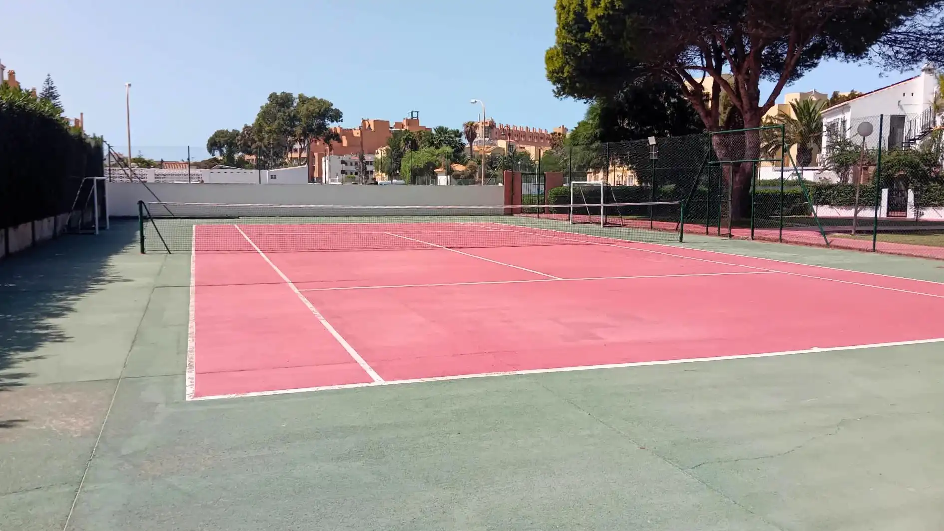 Vista exterior de Casa adosada en venta en Roquetas de Mar con Jardín privado, Terraza y Trastero