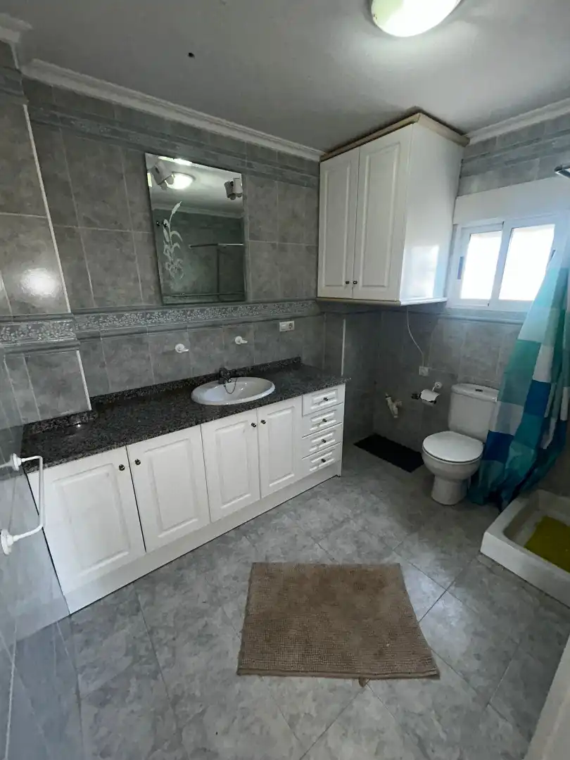 Baño de Casa o chalet en venta en Torrevieja con Jardín privado, Terraza y Piscina