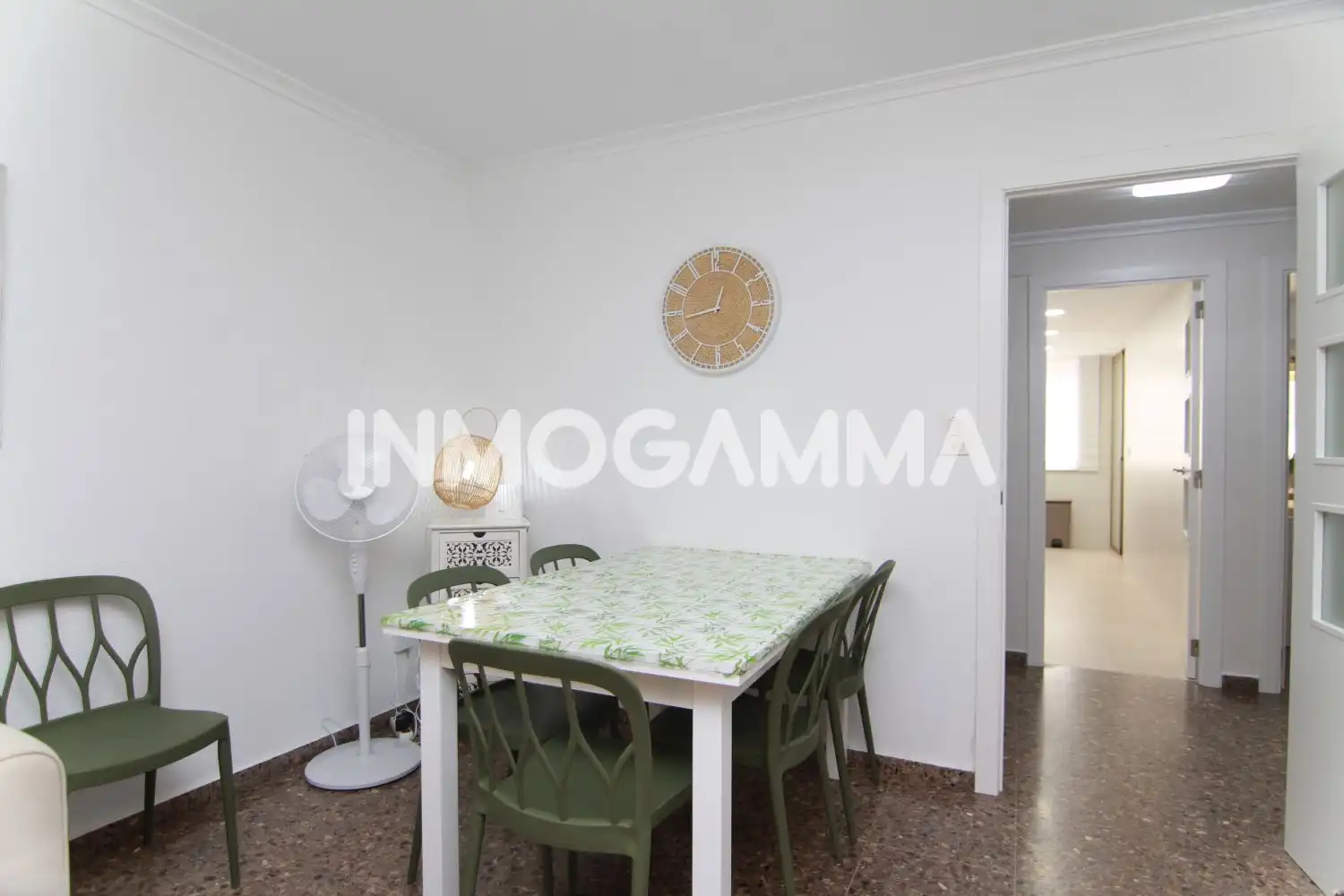 Comedor de Apartamento de alquiler en Cullera con Terraza, Amueblado y Piscina comunitaria